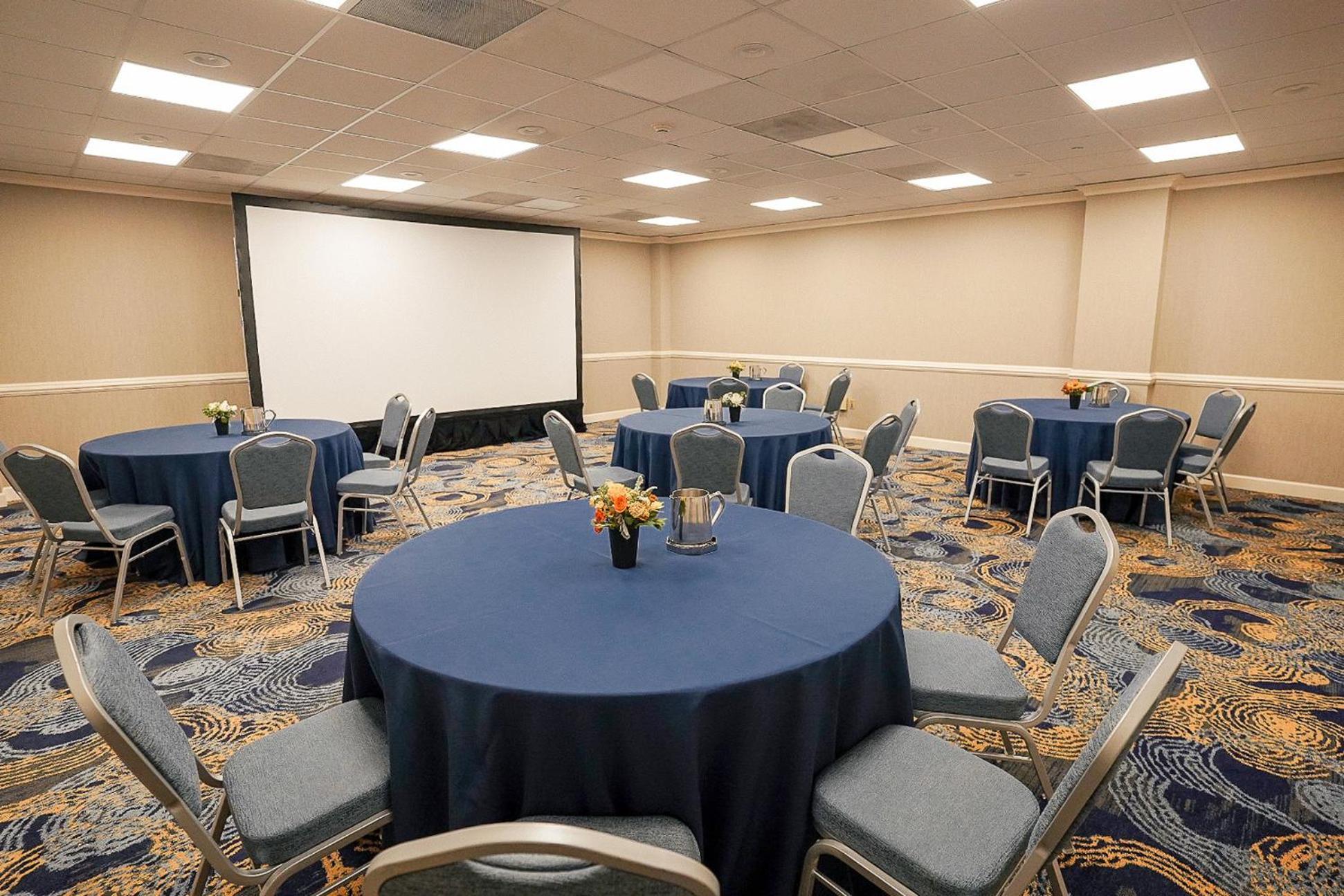 Hotel Crowne Plaza Cleveland At Playhouse Square By Ihg Exterior foto