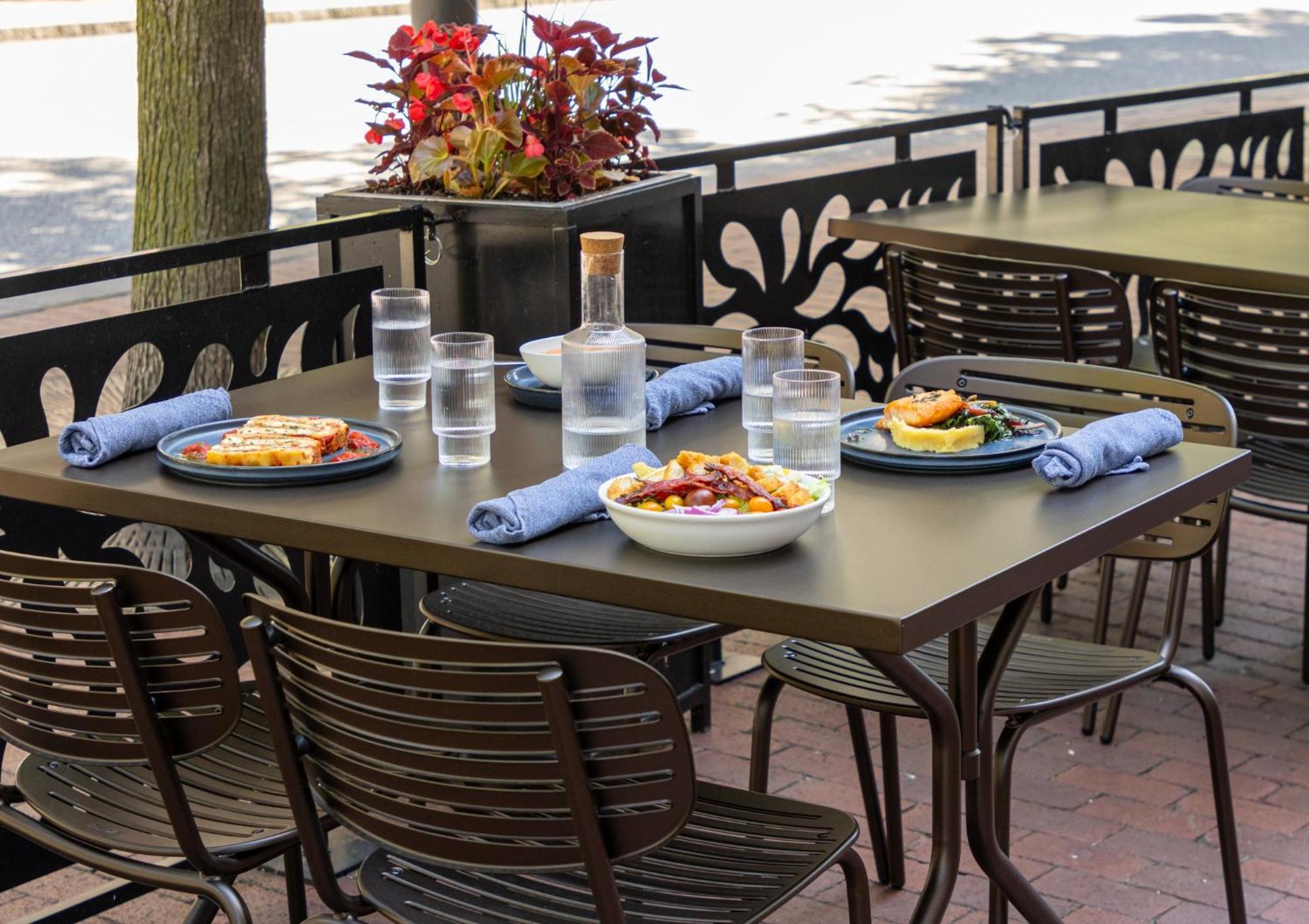 Hotel Crowne Plaza Cleveland At Playhouse Square By Ihg Exterior foto